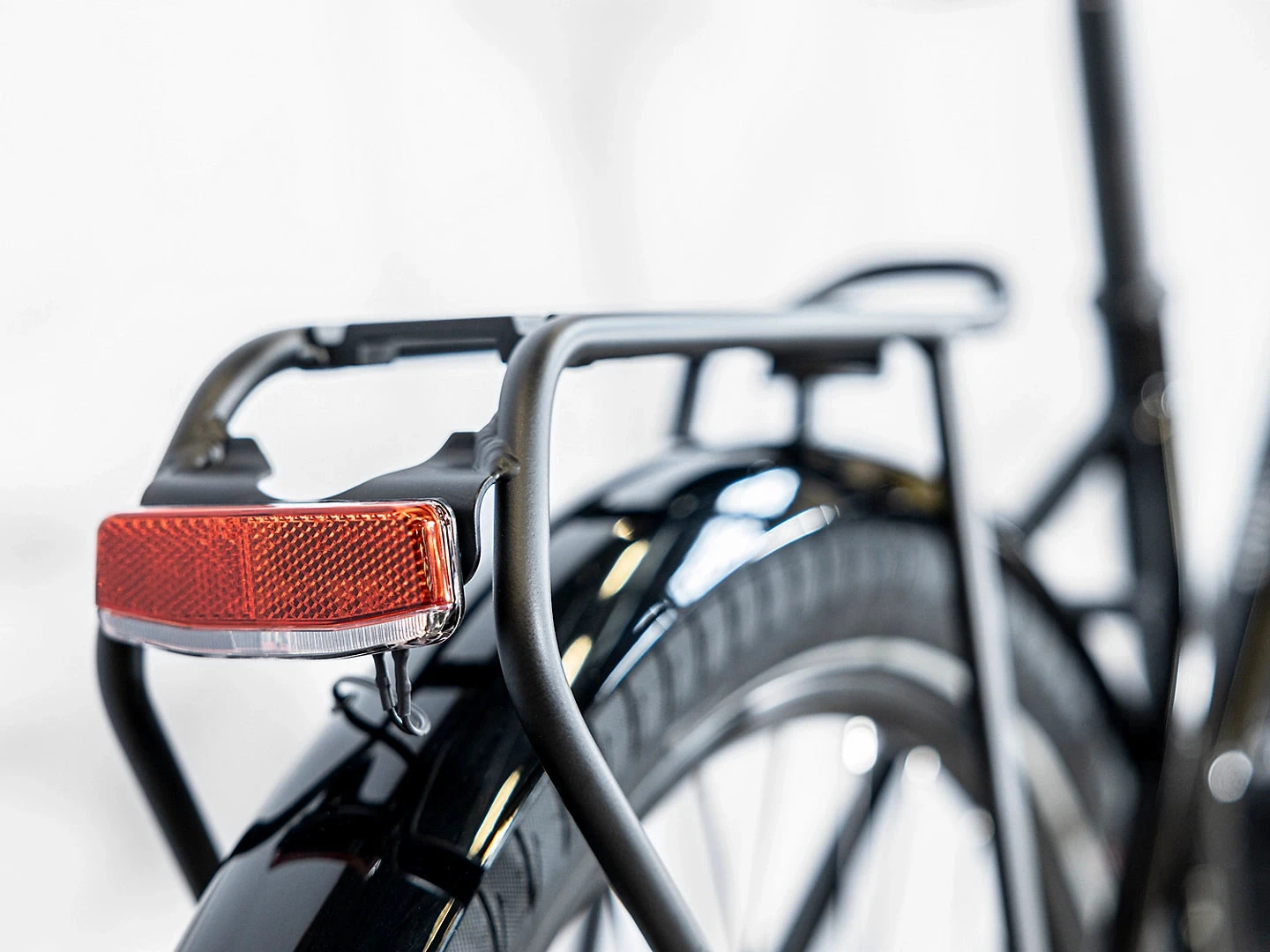 Trek Allant+ 5 Stagger (2023) - Image 10