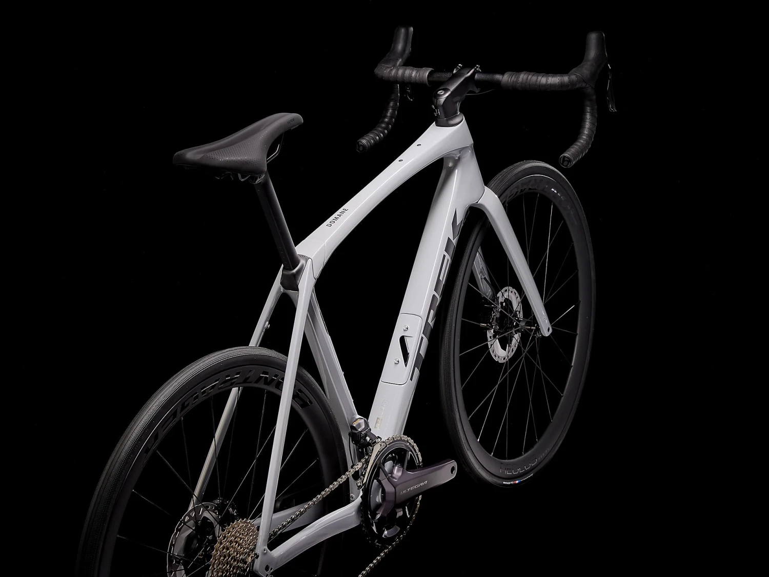 Trek Domane SL 7 Gen 4 (2023) - Image 3