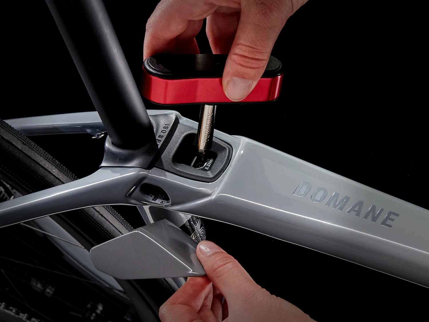 Trek Domane SL 7 Gen 4 (2023) - Image 9