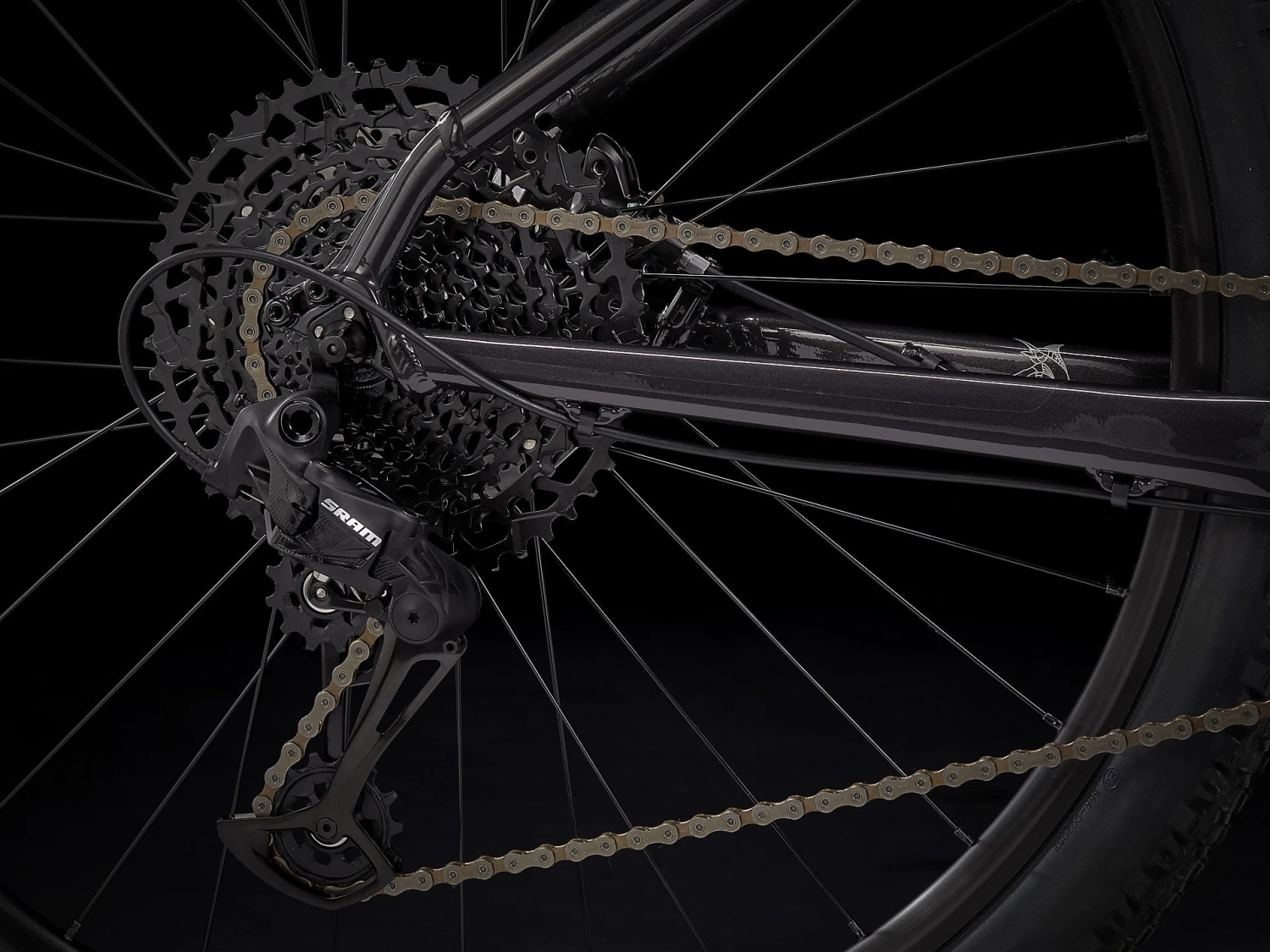 Trek Marlin 8 Gen 2 (2023) - Image 10