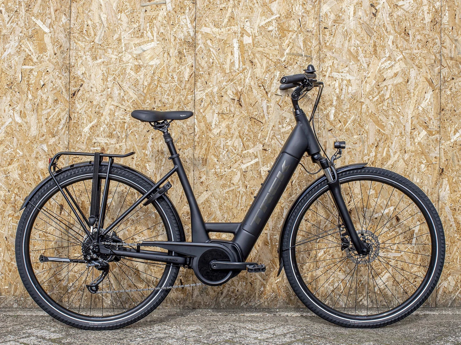 Trek Verve+ 3 Lowstep (2022) - Image 2